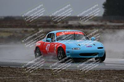 media/Nov-15-2025-CalClub SCCA (Sat) [[7bfa5a7151]]/Race/Group 4/